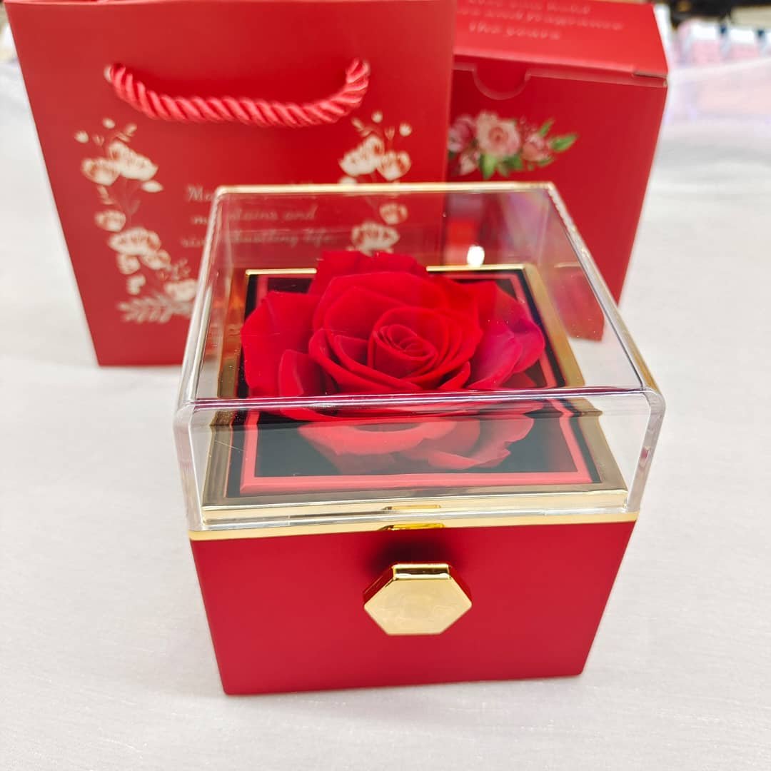 Kit Giratório com Rosa Eterna e Colar Envelope Personalizado