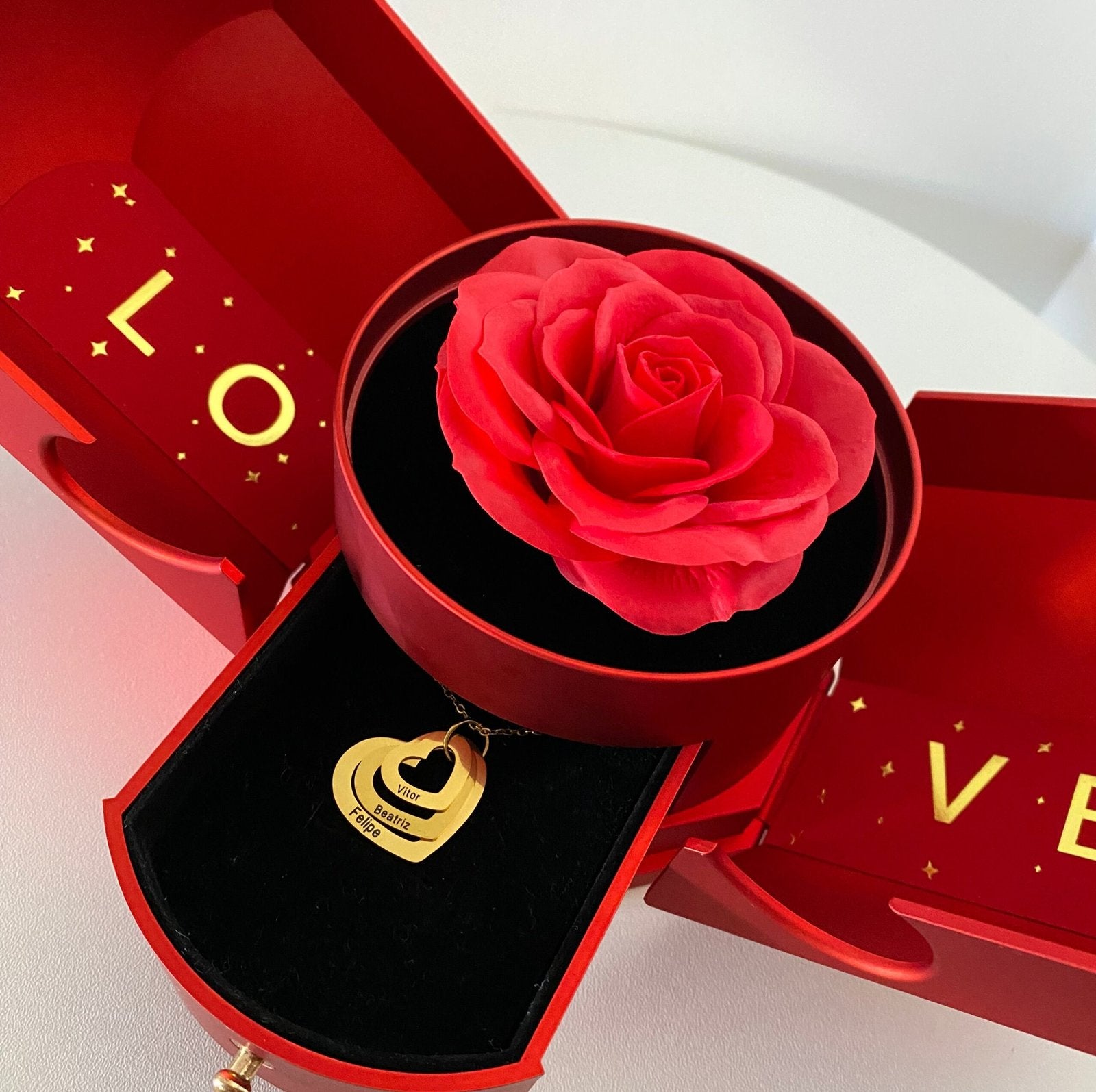 Kit Asas com Colar Amor Fraternal Personalizado com Nomes