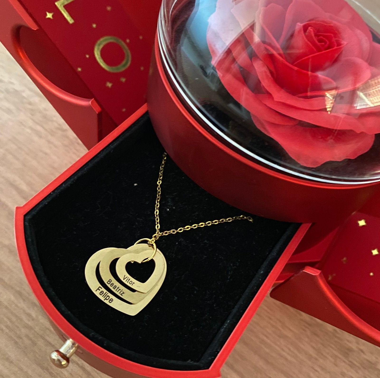 Kit Asas com Colar Amor Fraternal Personalizado com Nomes
