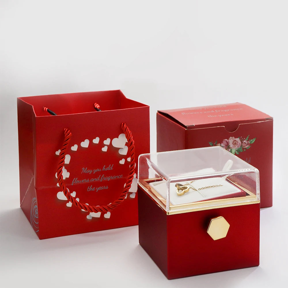 Caixa Giratória com Rosa Eterna e Colar Personalizado com Nomes