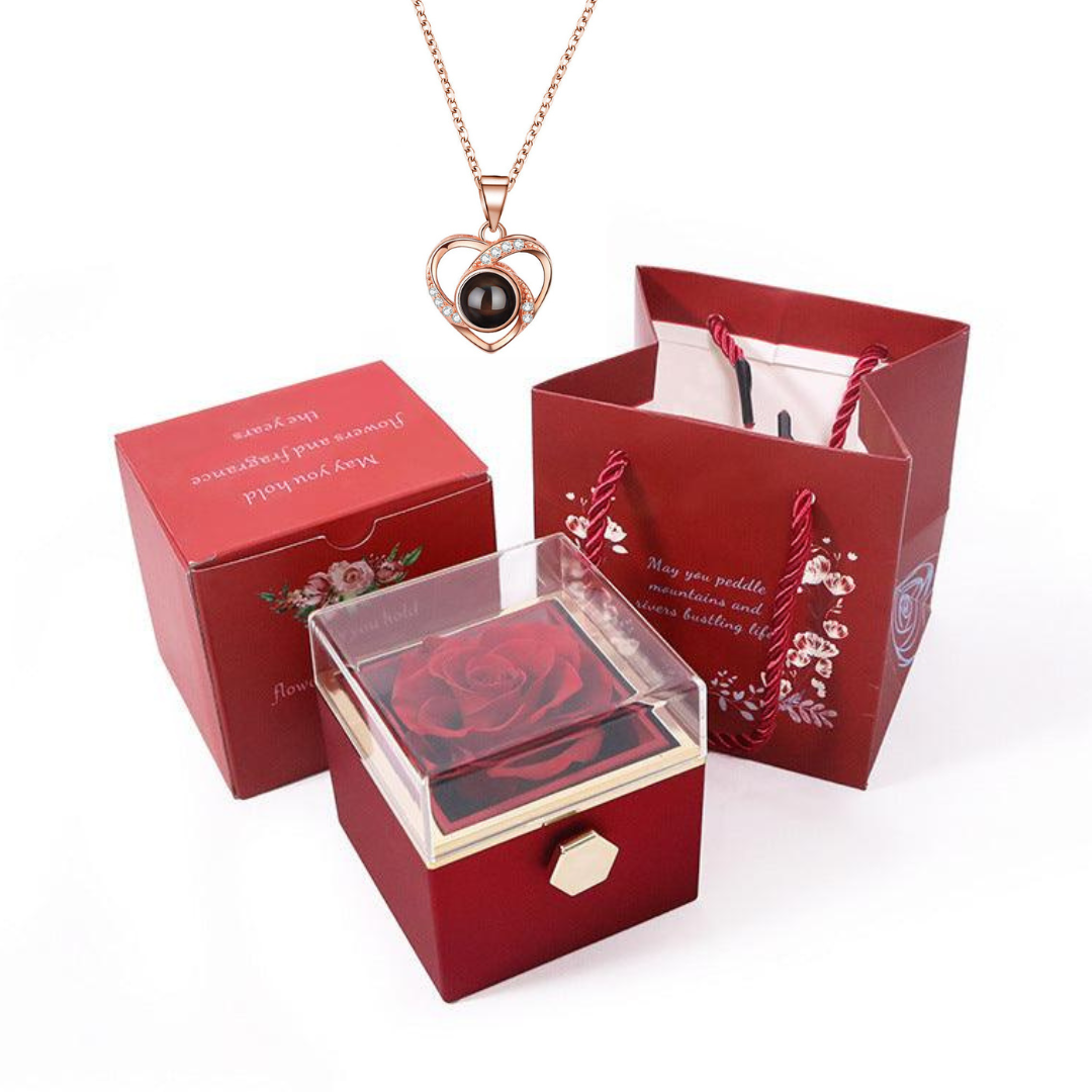 Kit Giratório com Rosa Eterna e Colar "Eu Te Amo" em 100 Idiomas